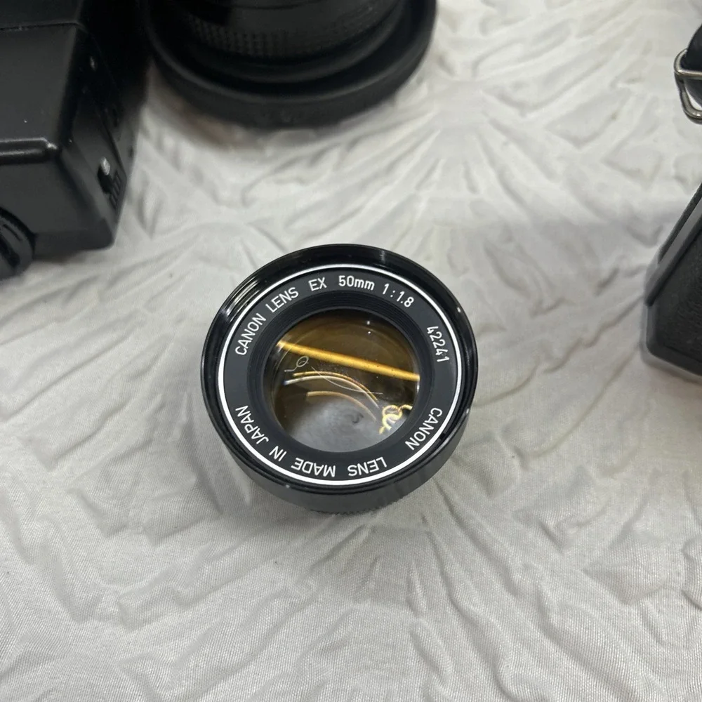 Vintage Canon FT QL 35mm Film Camera Kit Lenses Flash Bag Bundle - Picture 5 of 11